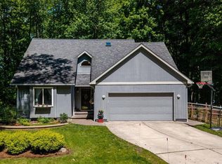 2920 N Harris Rd, Ypsilanti, MI 48198