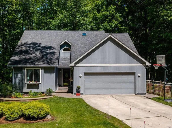 2920 N Harris Rd, Ypsilanti, MI 48198