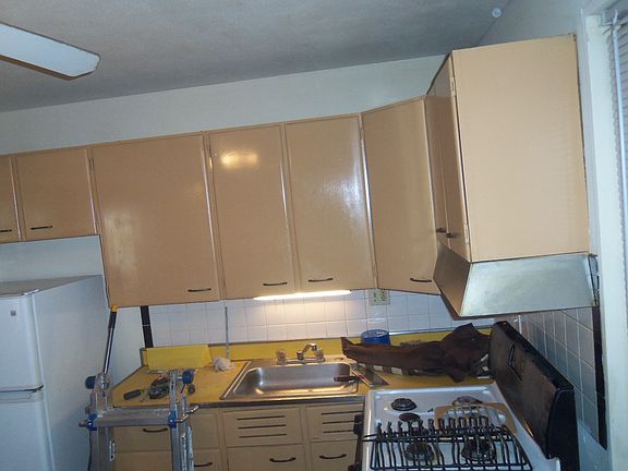 2nd image of 2218 Kerwin Dr