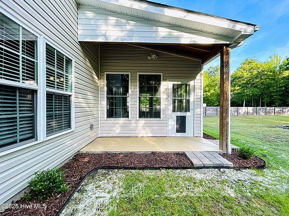 4th image of 504 Shadyside Court