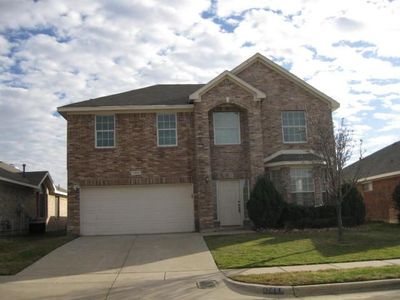 11009 Briaroaks Dr, Fort Worth, TX, 76140