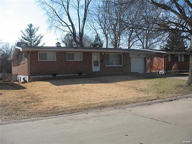 1st image of 14 Queen Ann Dr