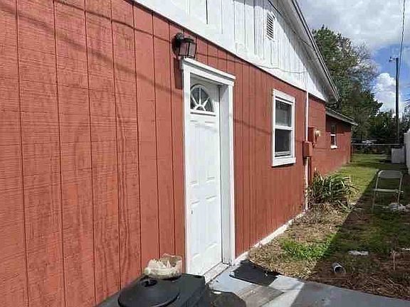 2nd image of 1021 Kettles Ave