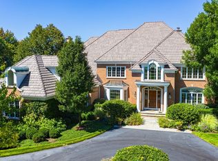 46 S Wynstone Dr, North Barrington, IL