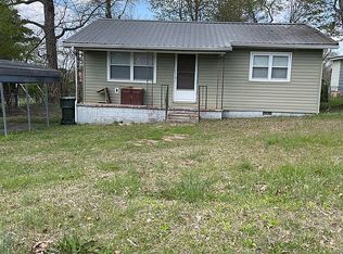 526 Stillwood Dr, Dalton, GA 30721