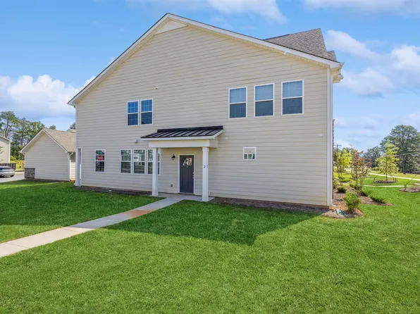 2 Gaskins Trl, Travelers Rest, SC 29690