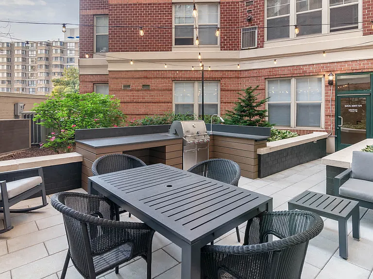Courtyard with Grilling Area