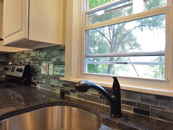 5th image of 312-314 E Spencer St #312