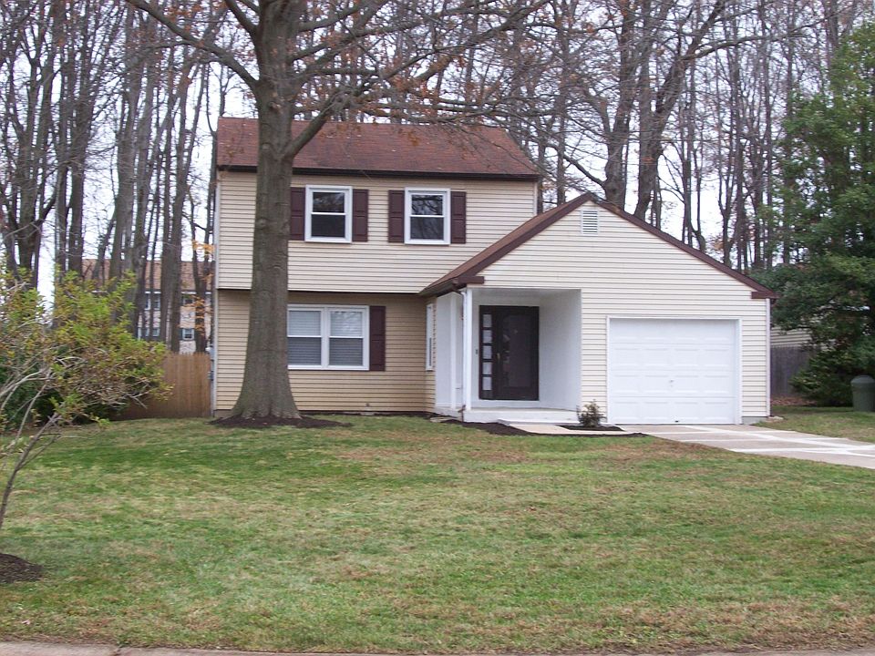 1st image of 119 Fantasia Dr