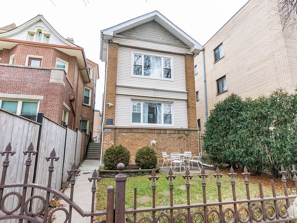 1st image of 2422 W Foster Ave #1