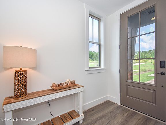 4th image of 156 Waters Edge Dr