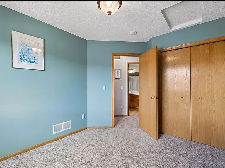 1003 Heather Ln #1 — Photo 11