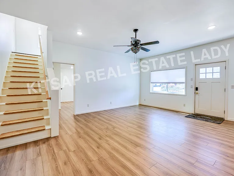 15449 Washington Ave NE #101 — Photo 15