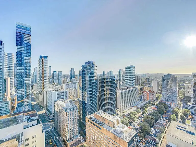 386 Yonge St #3401 — Photo 2
