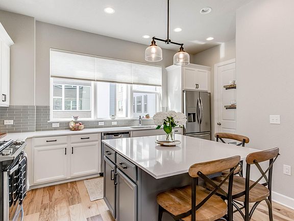 3rd image of 1405 Hyde St Unit 22