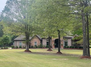 1296 Royce Rd, Hensley, AR 72065
