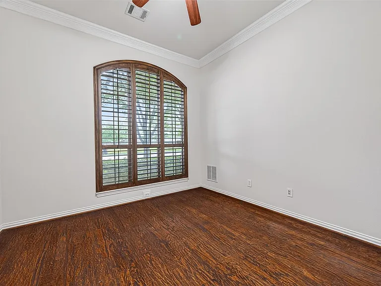 6726 Hathaway Ln — Photo 8