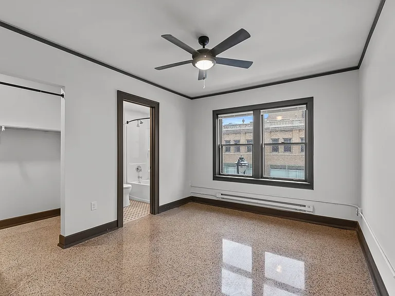 Concordia 27 Apartments - Free 1G Internet & Parking — Photo 34