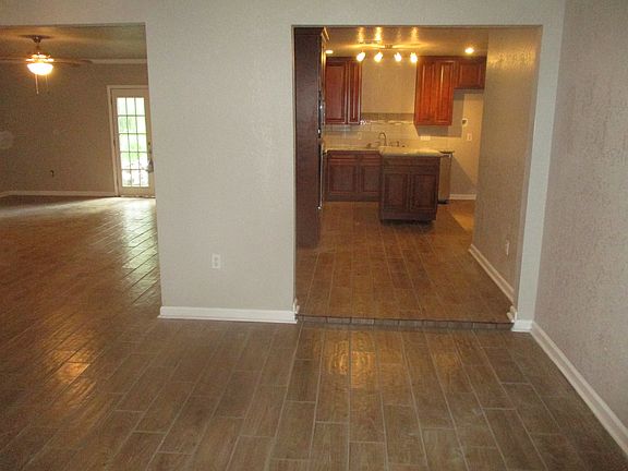4th image of 2330 Duroux Rd