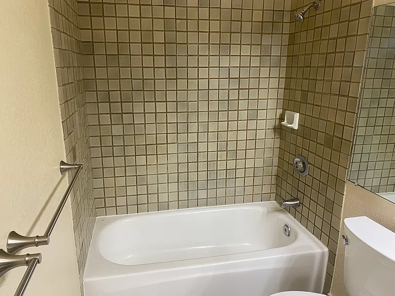 98-1702 Kaahumanu St #6D — Photo 9