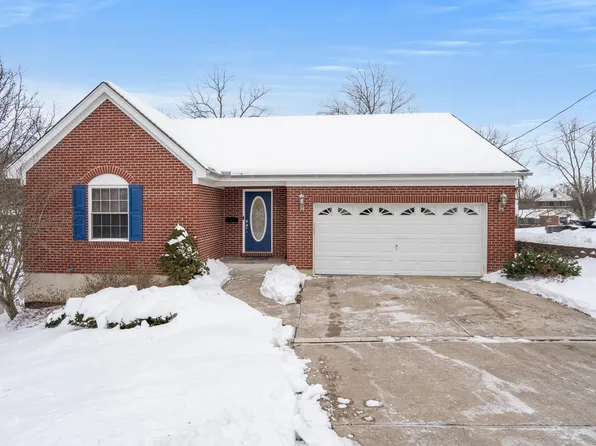 15 Goetz Dr, Cold Spring, KY 41076