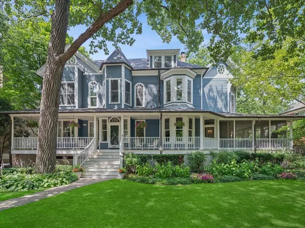555 Cherry St, Winnetka, IL 60093