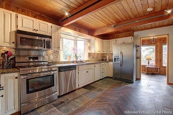 Large updated kitchen
