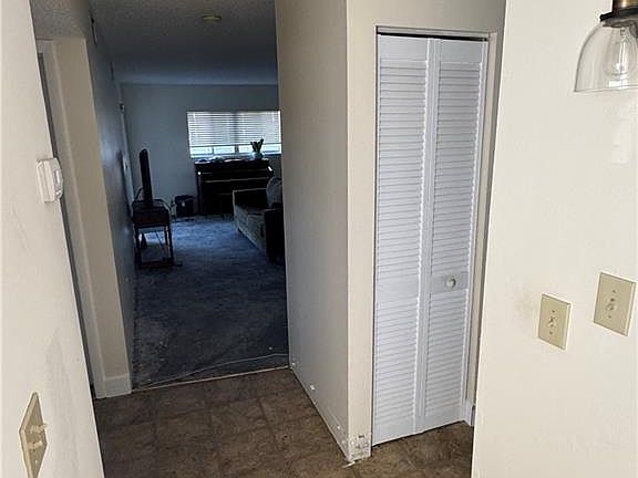 2nd image of 22375 Edgewater DR #102
