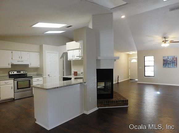 1st image of 39 Pecan Dr