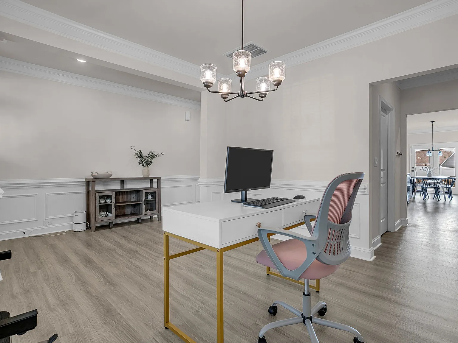 4 bed, 3413 sqft, $3,295 — Photo 4