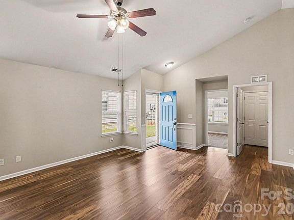 4th image of 3621 Ernie Dr