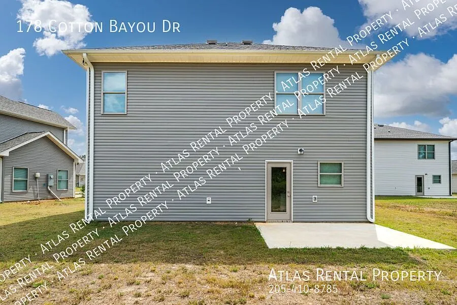 Move in Special: First Month's Rent Waived! Gorgeous 5-Bed, 3-Bath New Build Granite, Garage & Ro... — Photo 4