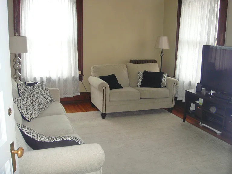 241 W Union St #2 — Photo 5