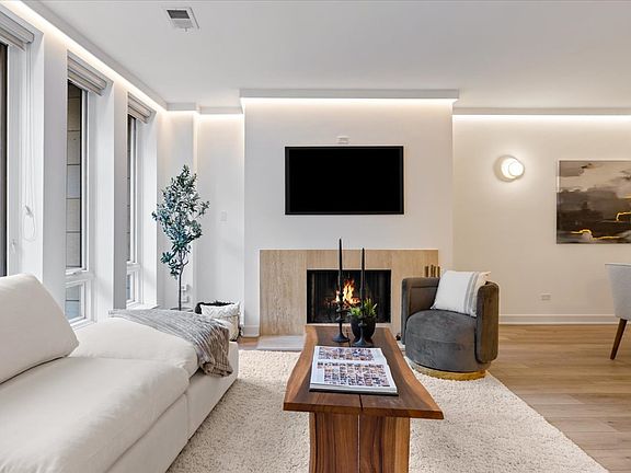 3rd image of 39 E Schiller St APT 1E