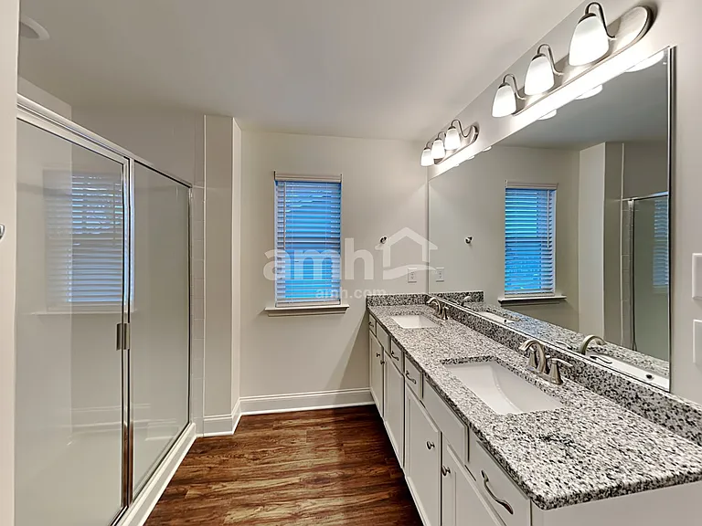 1410 Ashlyn Ct — Photo 15