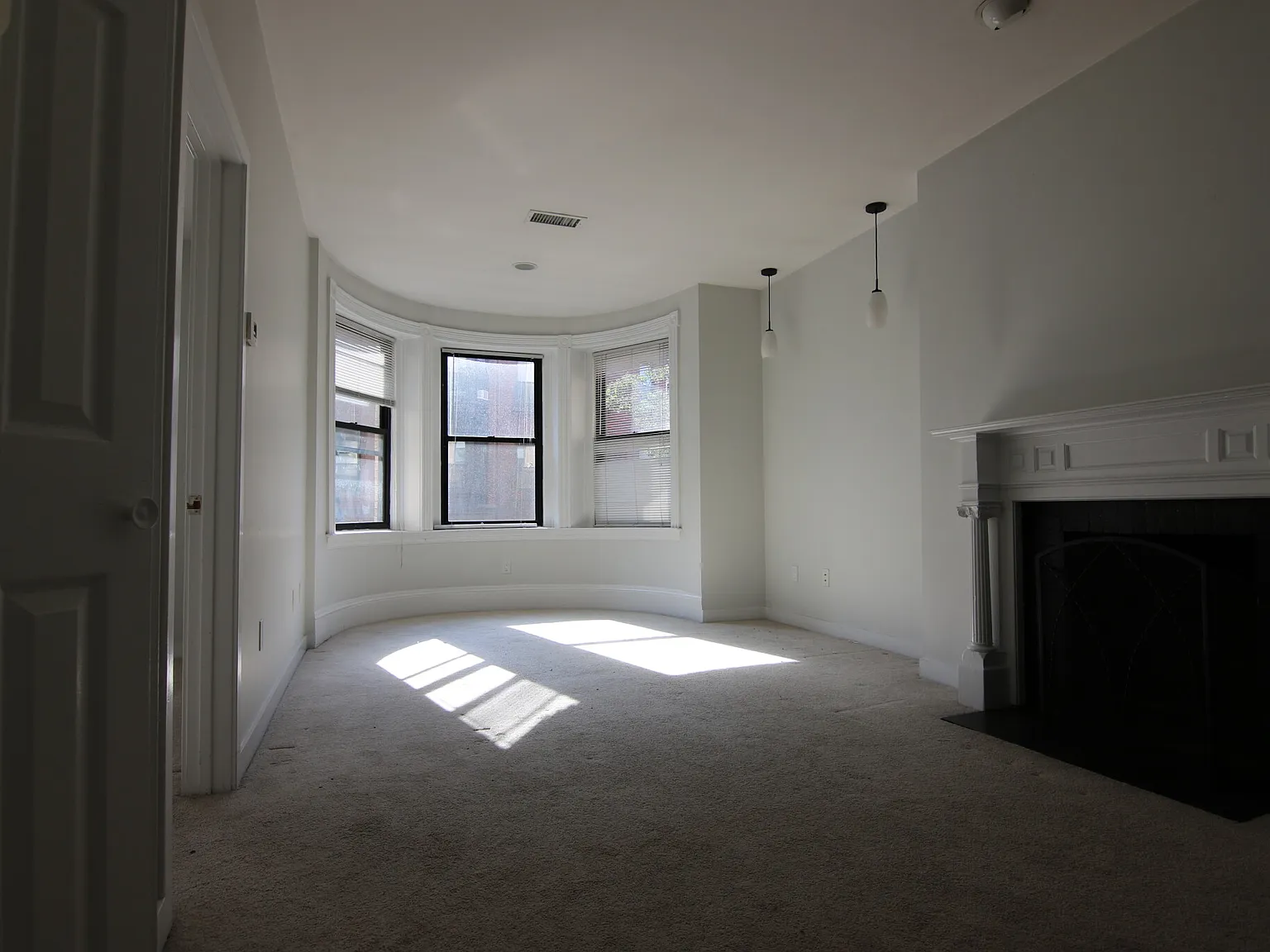 1 bed, 500 sqft, $2,900 — Photo 2