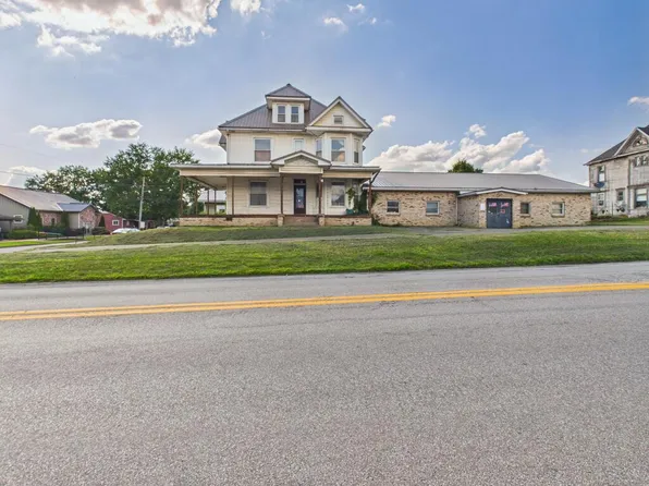 300-302 Main, Middlebourne, WV 26149