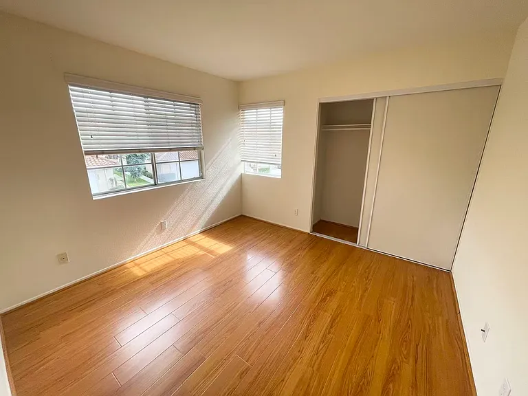 11048 Creekbridge Pl — Photo 4