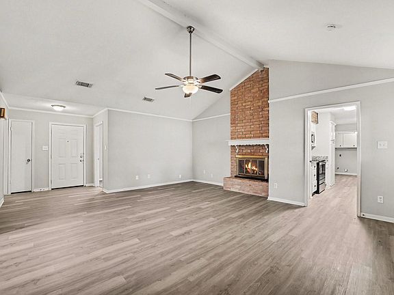 4th image of 29207 Fox Run Blvd