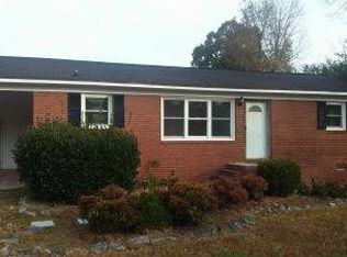 2304 Woodleaf Dr, Gastonia, NC 28052