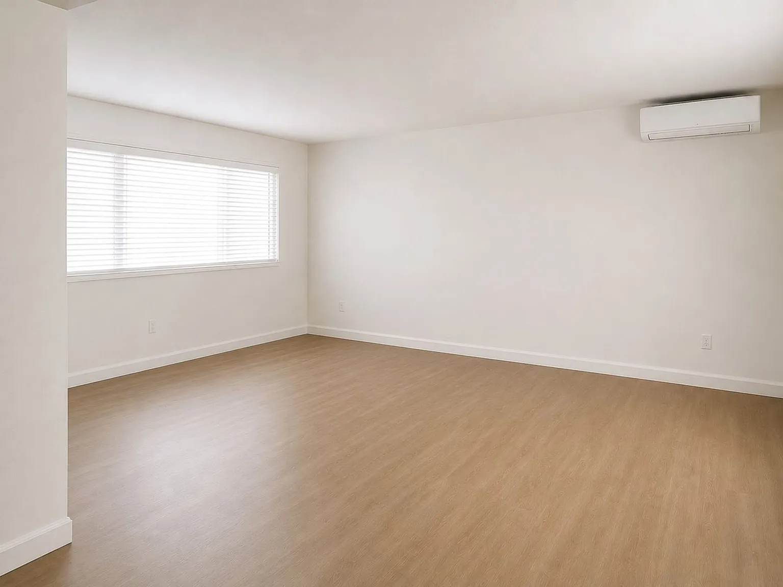 Coming Soon, 1 Bed + 1.5 Bath At 1522 Harvard St, Santa Monica, Ca 90404. — Photo 3