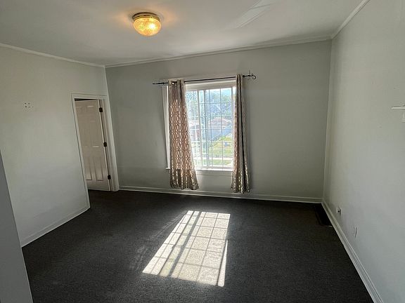 5th image of 231 Doty St APT 1F