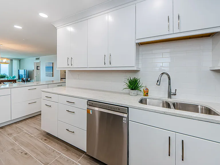 2900 Gulf Blvd #205 — Photo 14