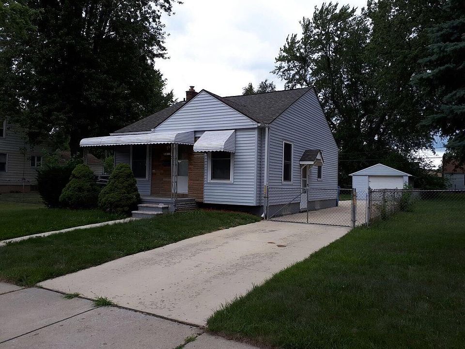 1st image of 26124 McDonald St