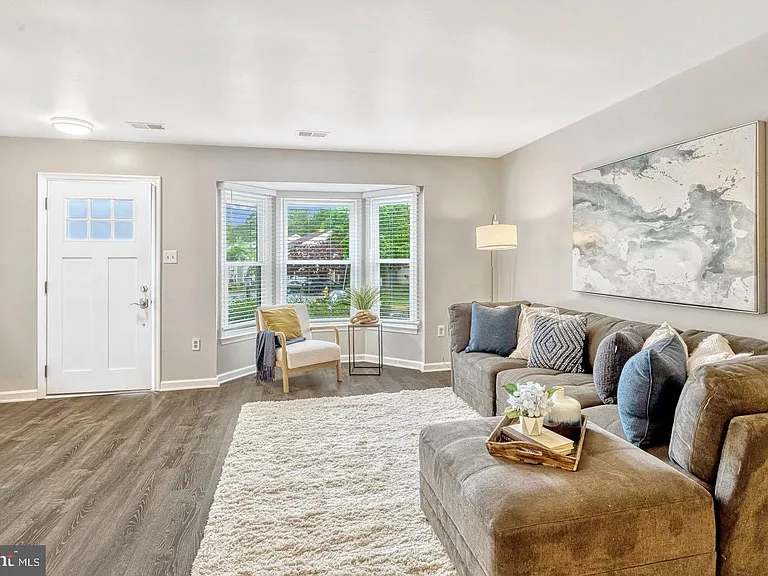 12163 Presidio Way — Photo 4