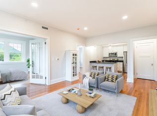 215 E Chestnut St #402, Asheville, NC 28801