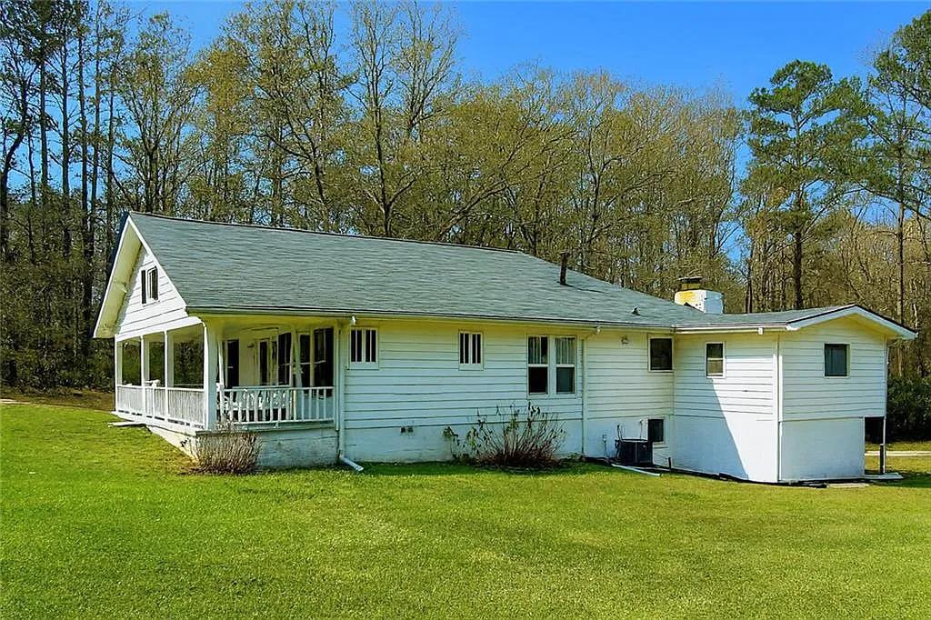 3 bed, 2.0 bath, 1632 sqft, $1,800 — Photo 4