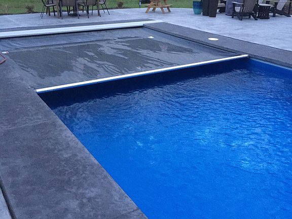 Automatic pool cover