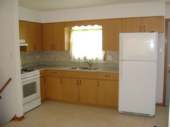 3rd image of 8643 Latrobe Ave