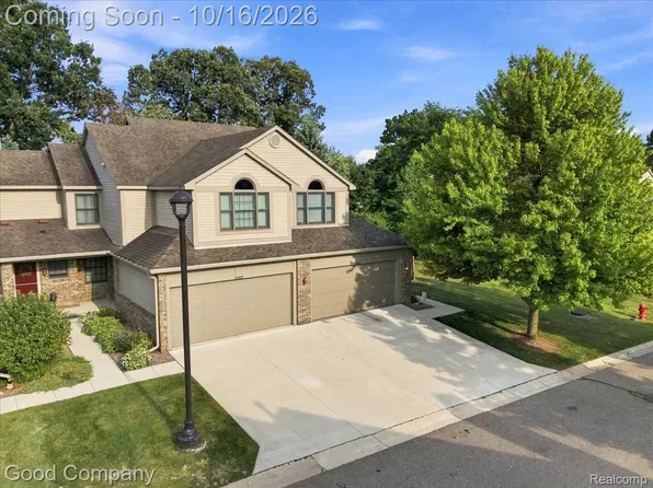 45117 Coachman Ct, Canton, MI 48187